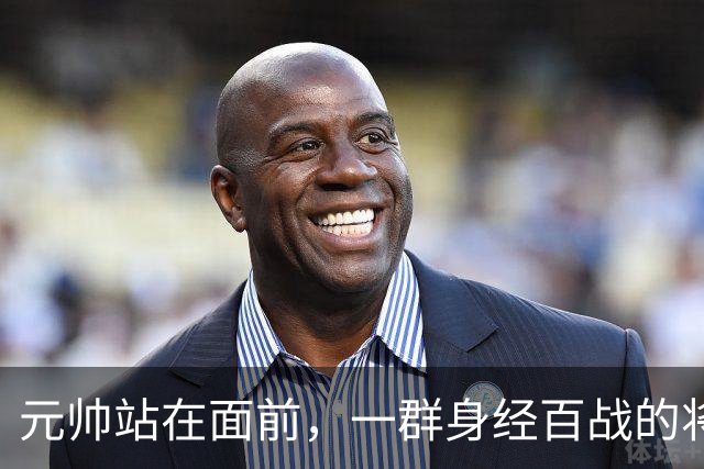 元帅站在面前，一群身经百战的将领没人敬礼，刘伯承沉默转身